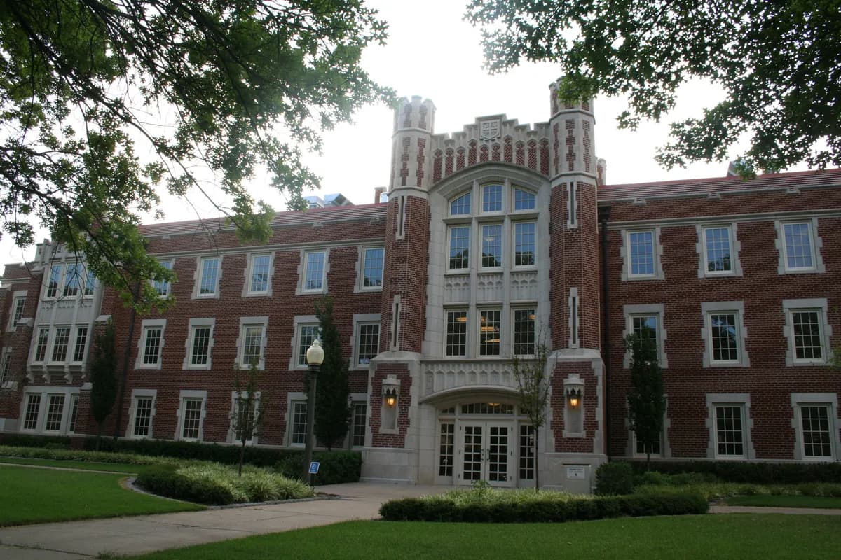 University of Science and Arts of Oklahoma campus